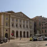 Ancona, iniziativa solidale della Polizia di Stato: uova pasquali per i bambini del Piano “Marco Valerio”