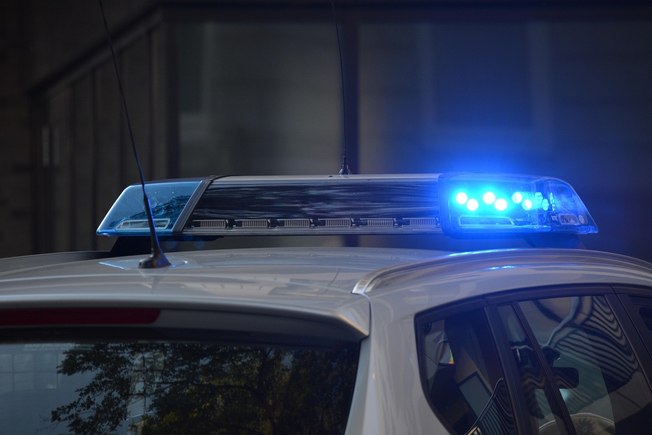 Ancona, controlli della Polizia: 96 identificati e due denunciati