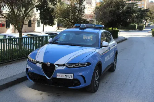 Lite nel quartiere Piano, interviene la Polizia: un uomo finisce in ospedale