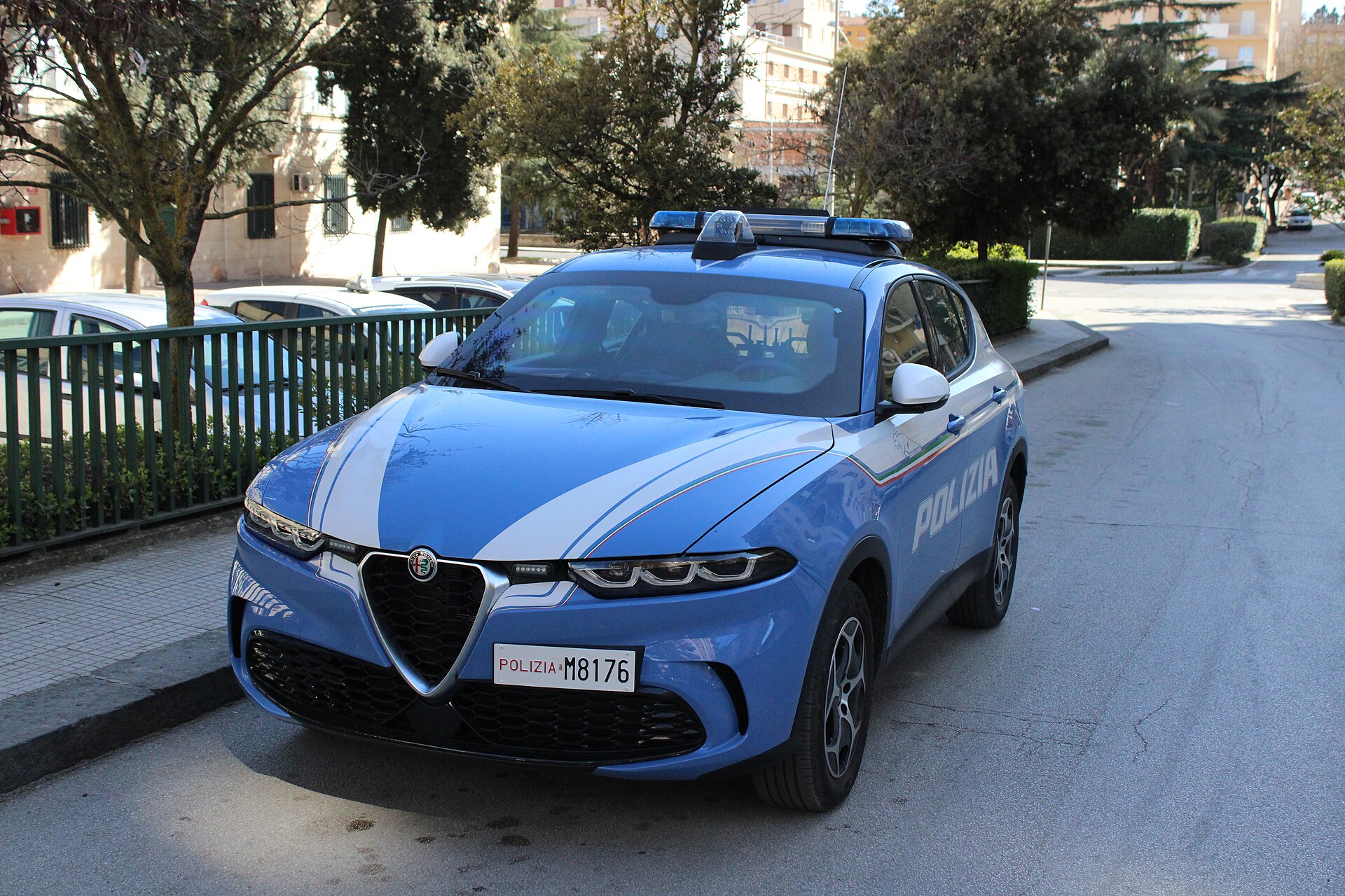 Lite nel quartiere Piano, interviene la Polizia: un uomo finisce in ospedale