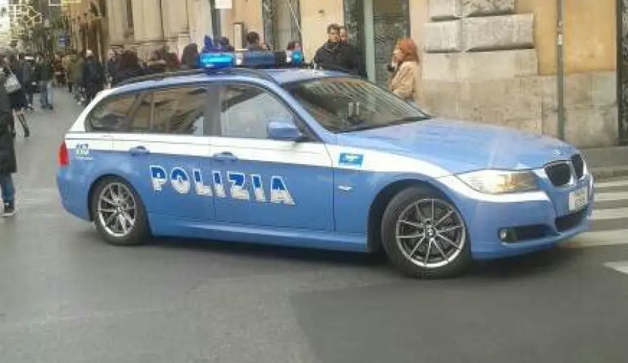 Ancona, controlli straordinari della Polizia tra Piano, Archi e stazione